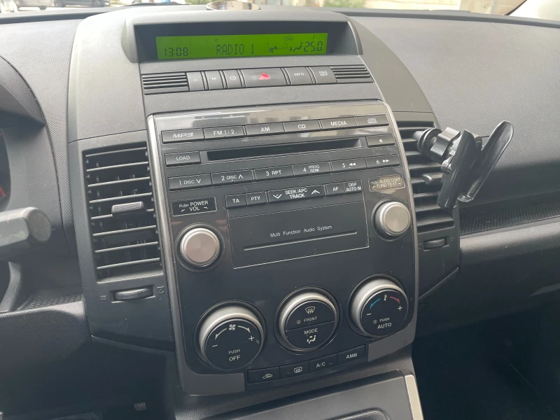 Mazda 5 1.8i Facelift ГАЗ, снимка 10 - Автомобили и джипове - 53105700