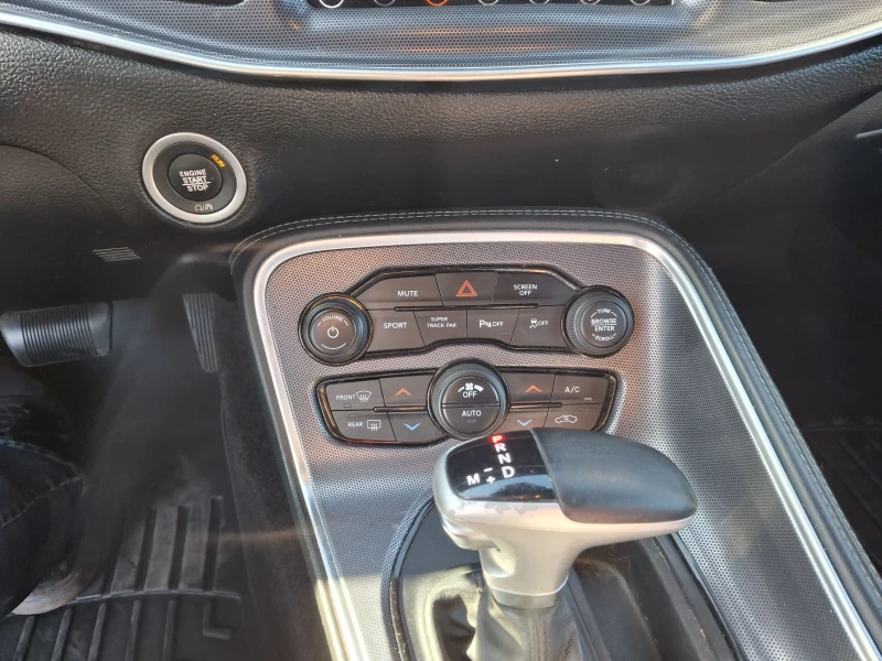 Dodge Challenger 3.6 GT  , снимка 11 - Автомобили и джипове - 53328826