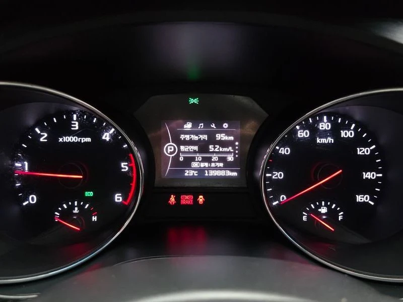 Kia Carnival 11-seater Deluxe| 200к.с., снимка 8 - Автомобили и джипове - 56165014