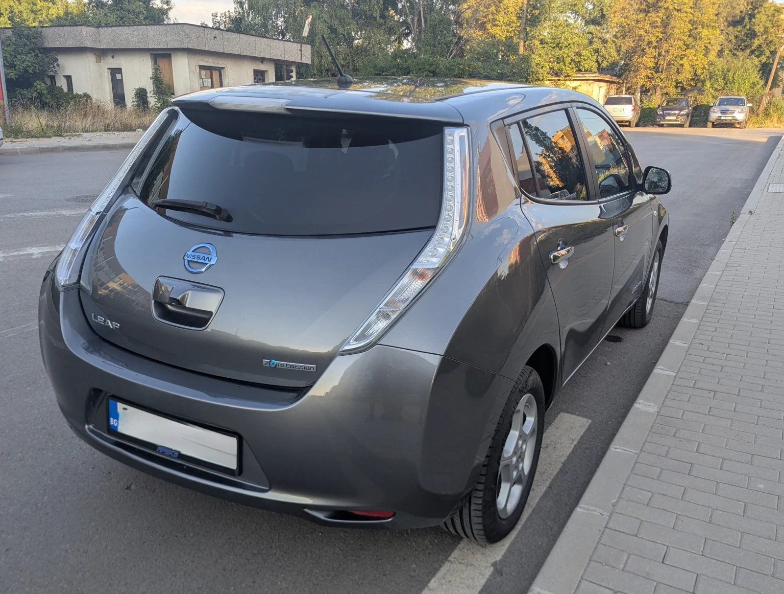 Nissan Leaf   - изображение 5