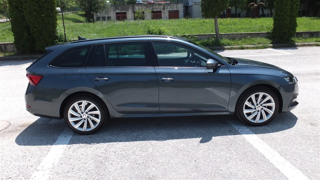 Skoda Octavia 2.0TDI VIRTUAL/DISTRONIC/AMBIENT - изображение 5