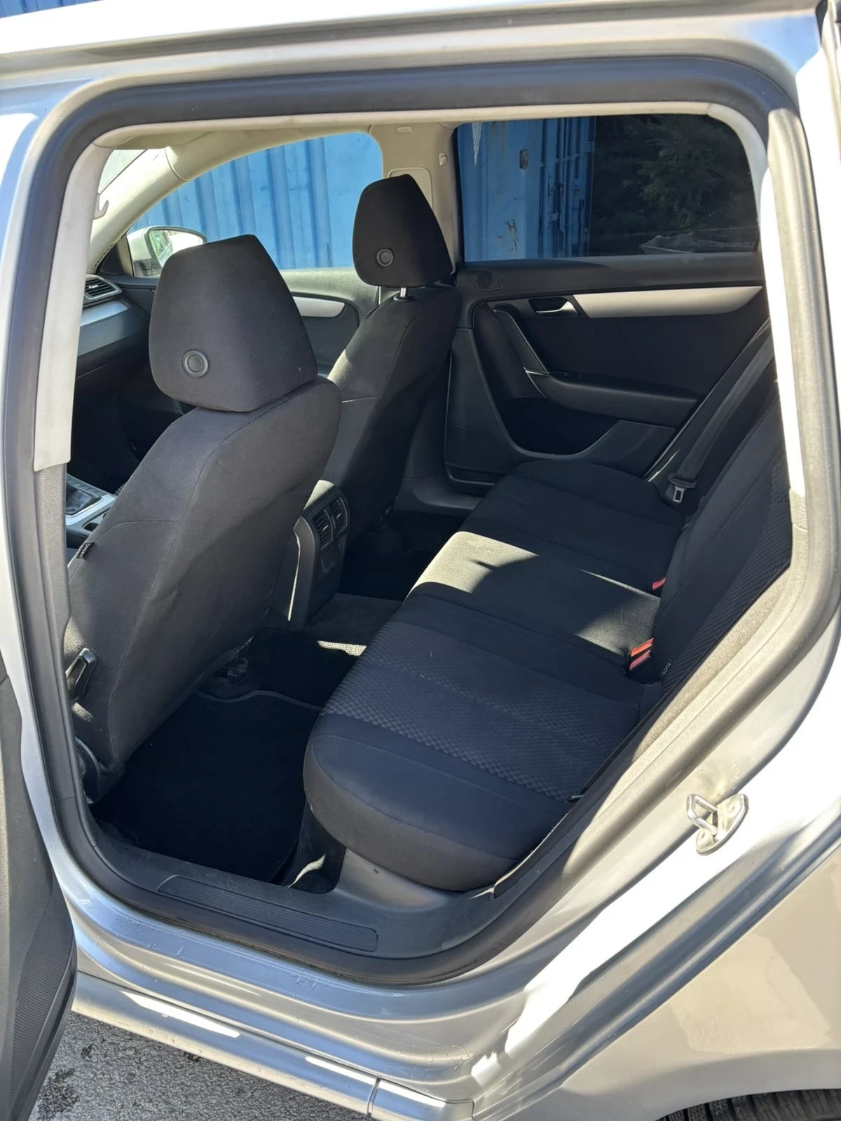 VW Passat 1.6 - изображение 9