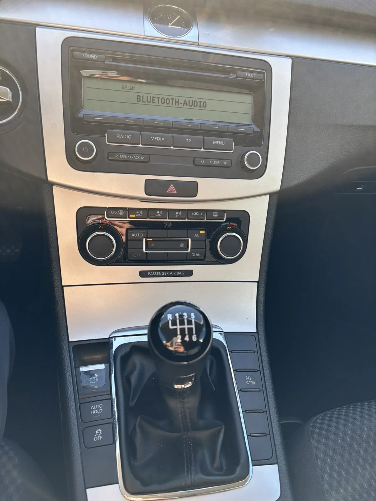 VW Passat 1.6 - изображение 8