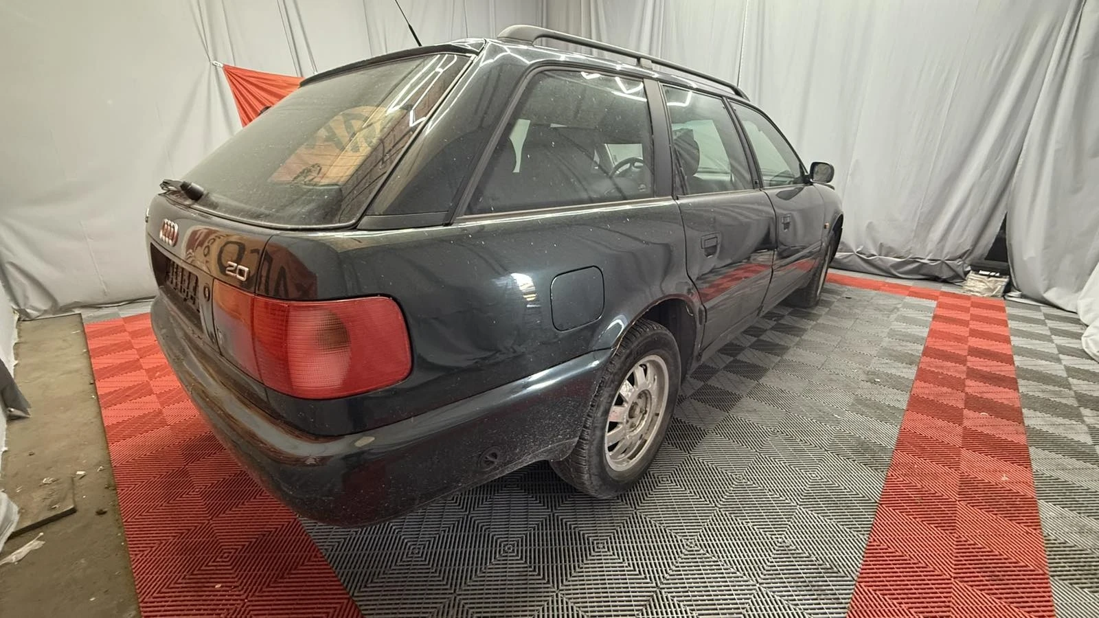 Audi A6 2.0i  - изображение 4