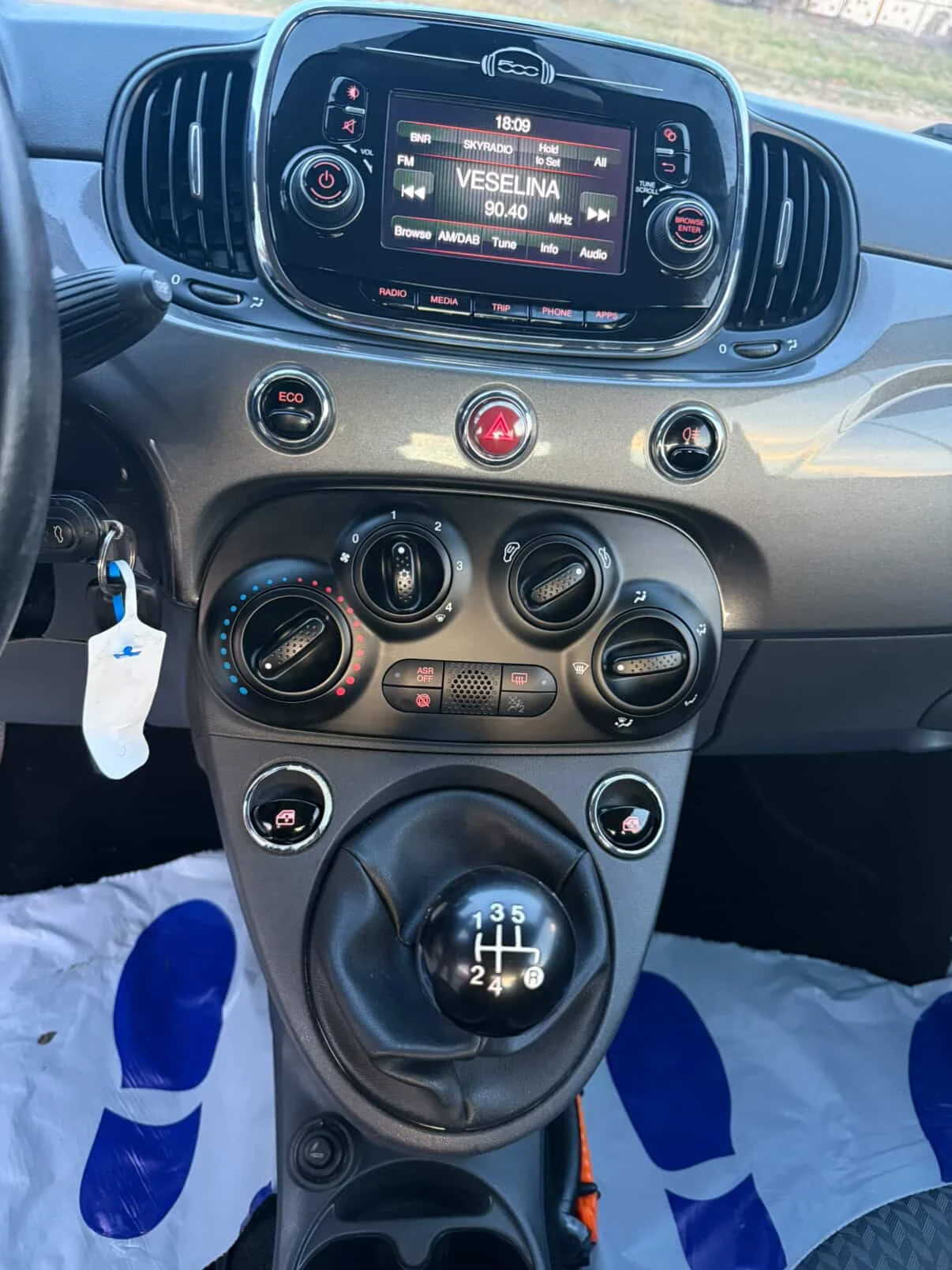 Fiat 500 0, 900i/105 k - изображение 8