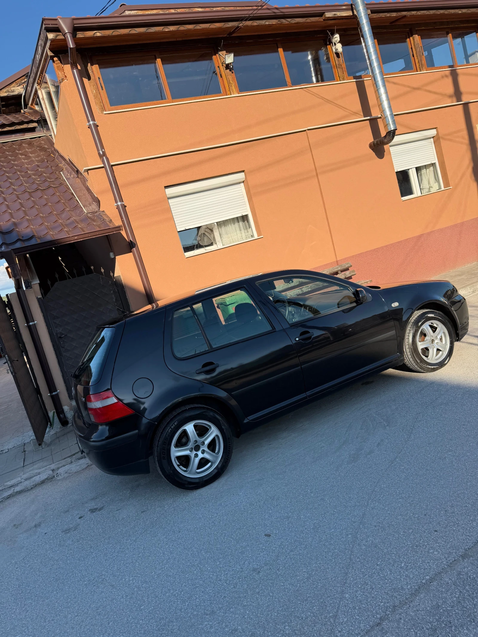 VW Golf 1.9тди 101кс малкия данък ПД, снимка 2 - Автомобили и джипове - 54170309