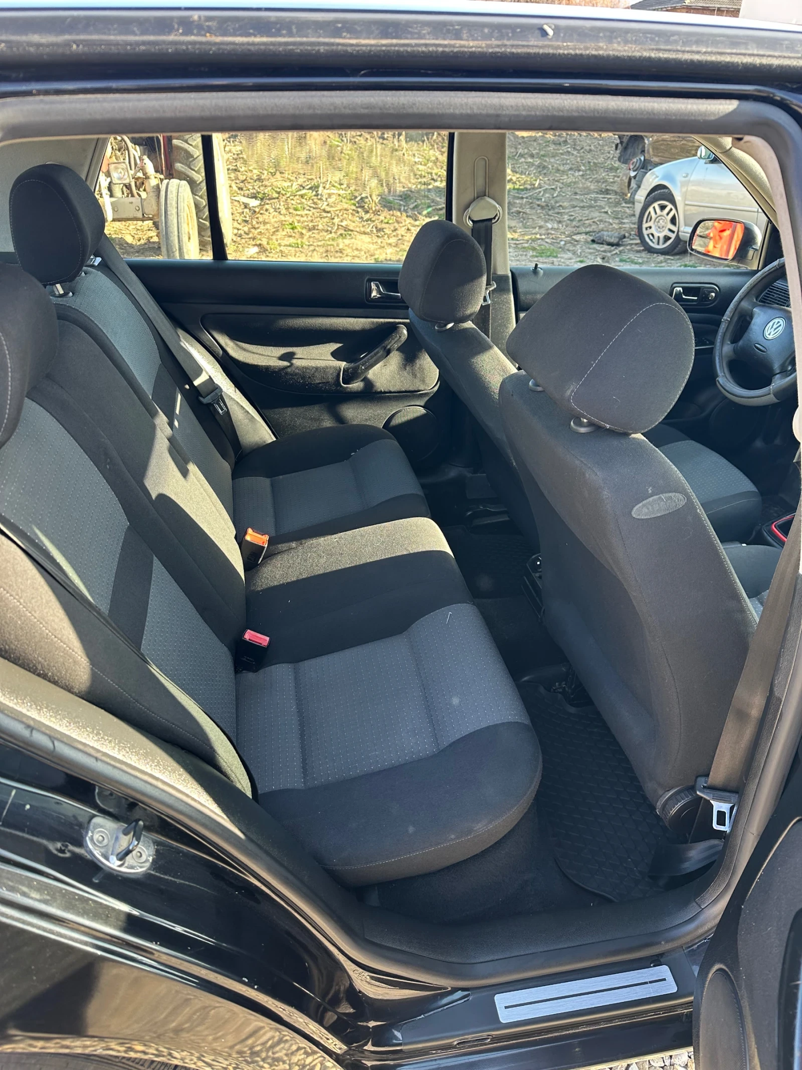 VW Golf 1.9тди 101кс малкия данък ПД, снимка 11 - Автомобили и джипове - 54170309