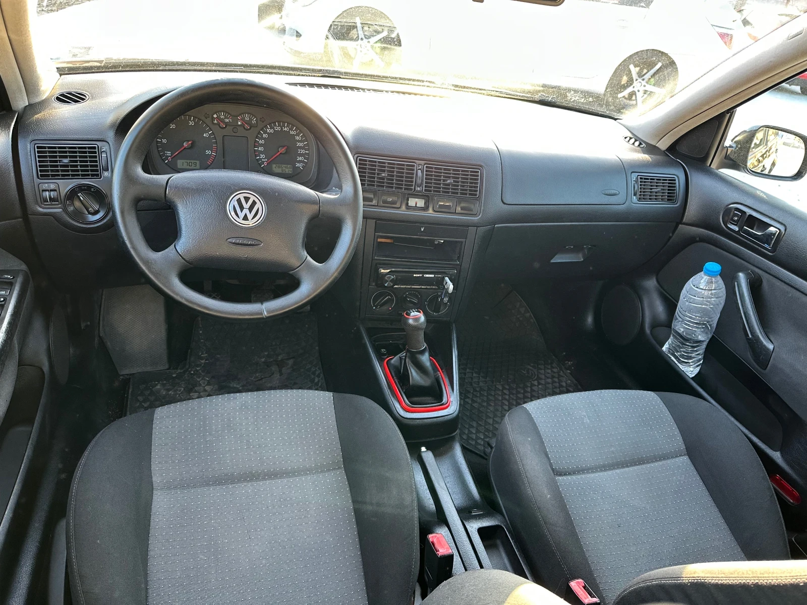 VW Golf 1.9тди 101кс малкия данък ПД, снимка 12 - Автомобили и джипове - 54170309