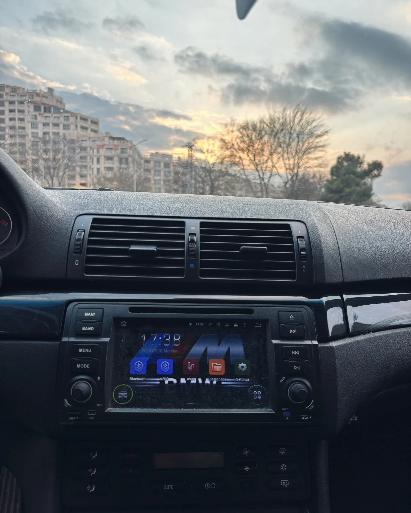 BMW 320 320cd, снимка 5 - Автомобили и джипове - 53866031