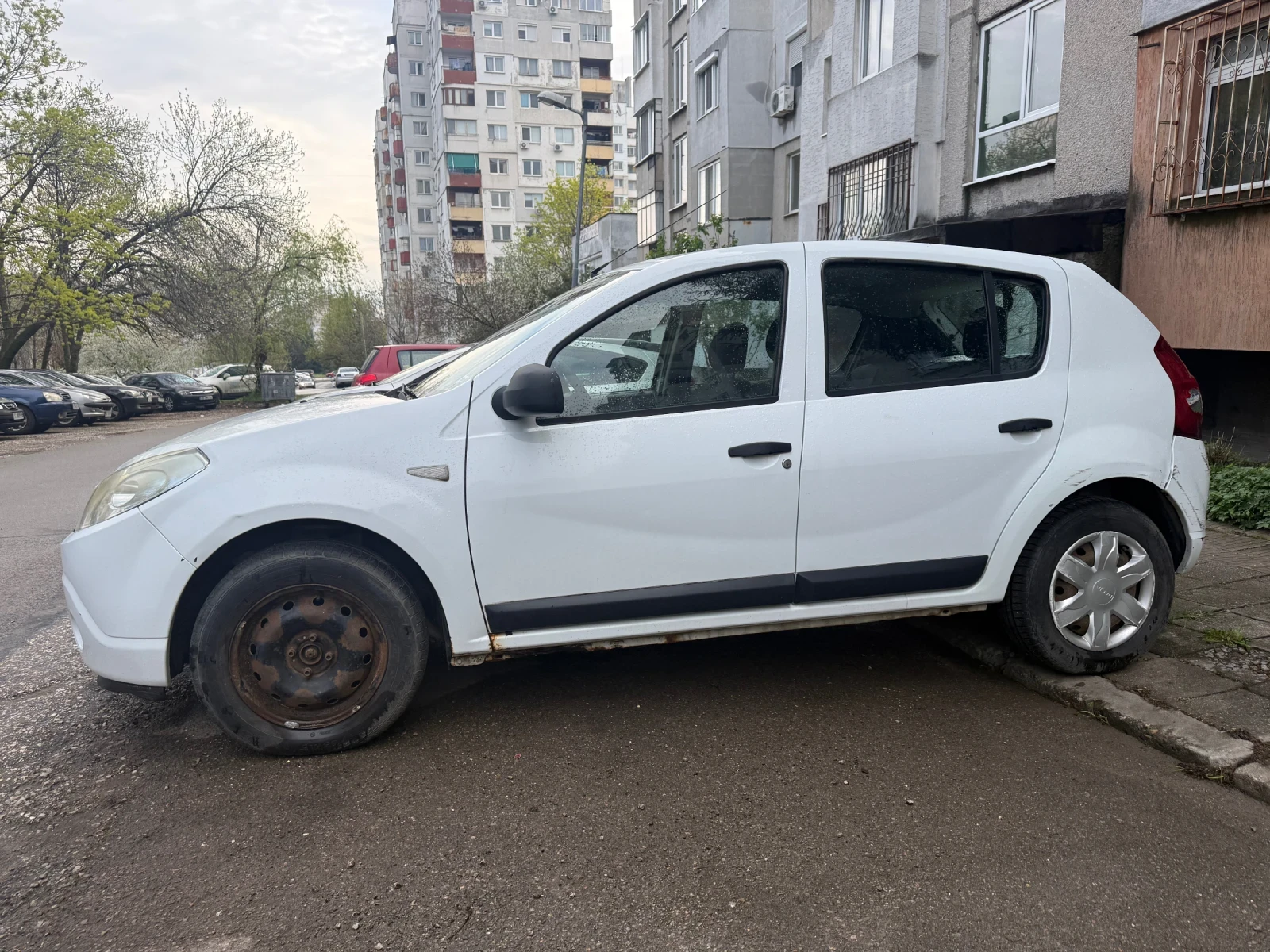 Dacia Sandero, снимка 3 - Автомобили и джипове - 54292806