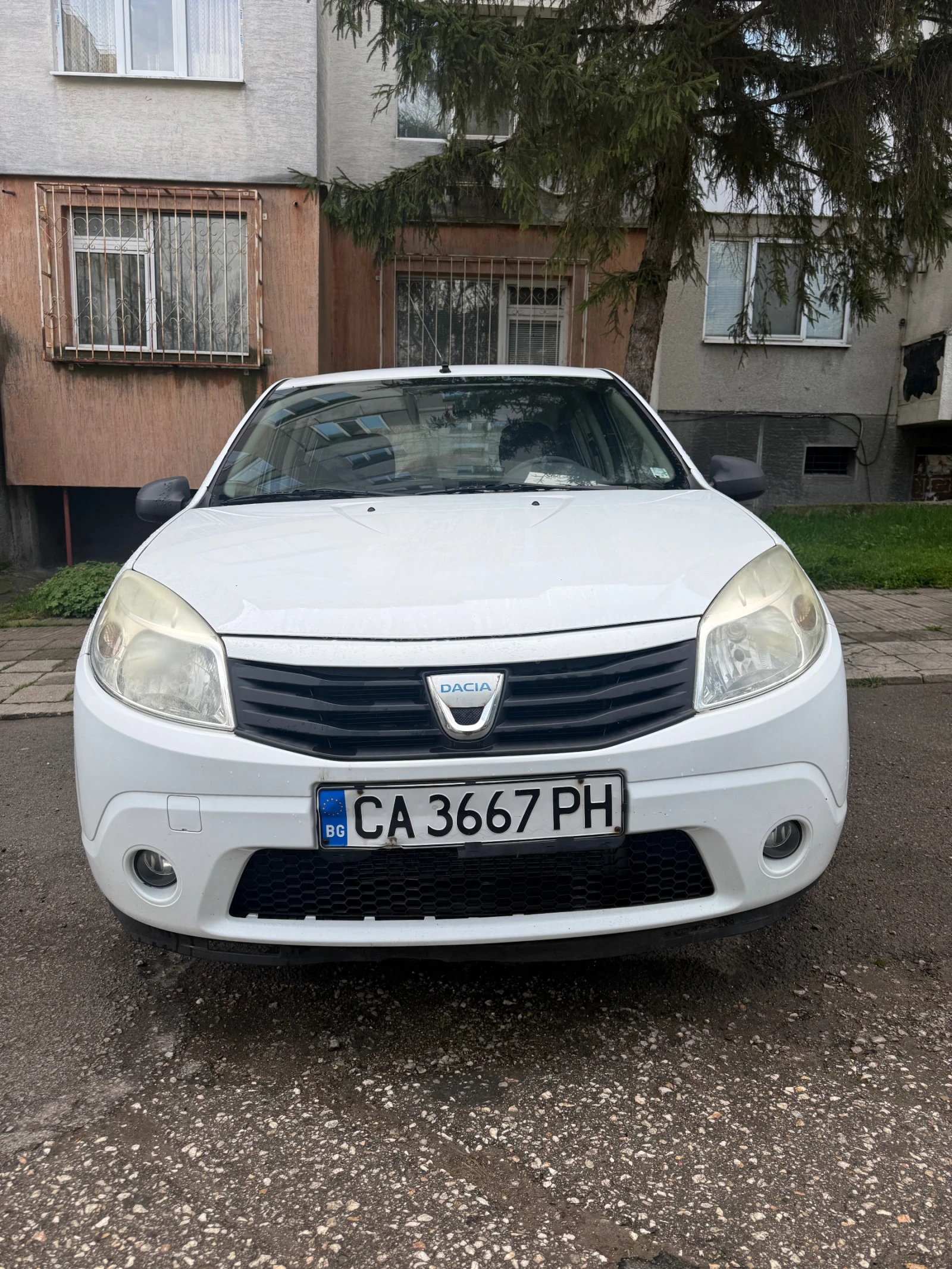 Dacia Sandero, снимка 2 - Автомобили и джипове - 54292806