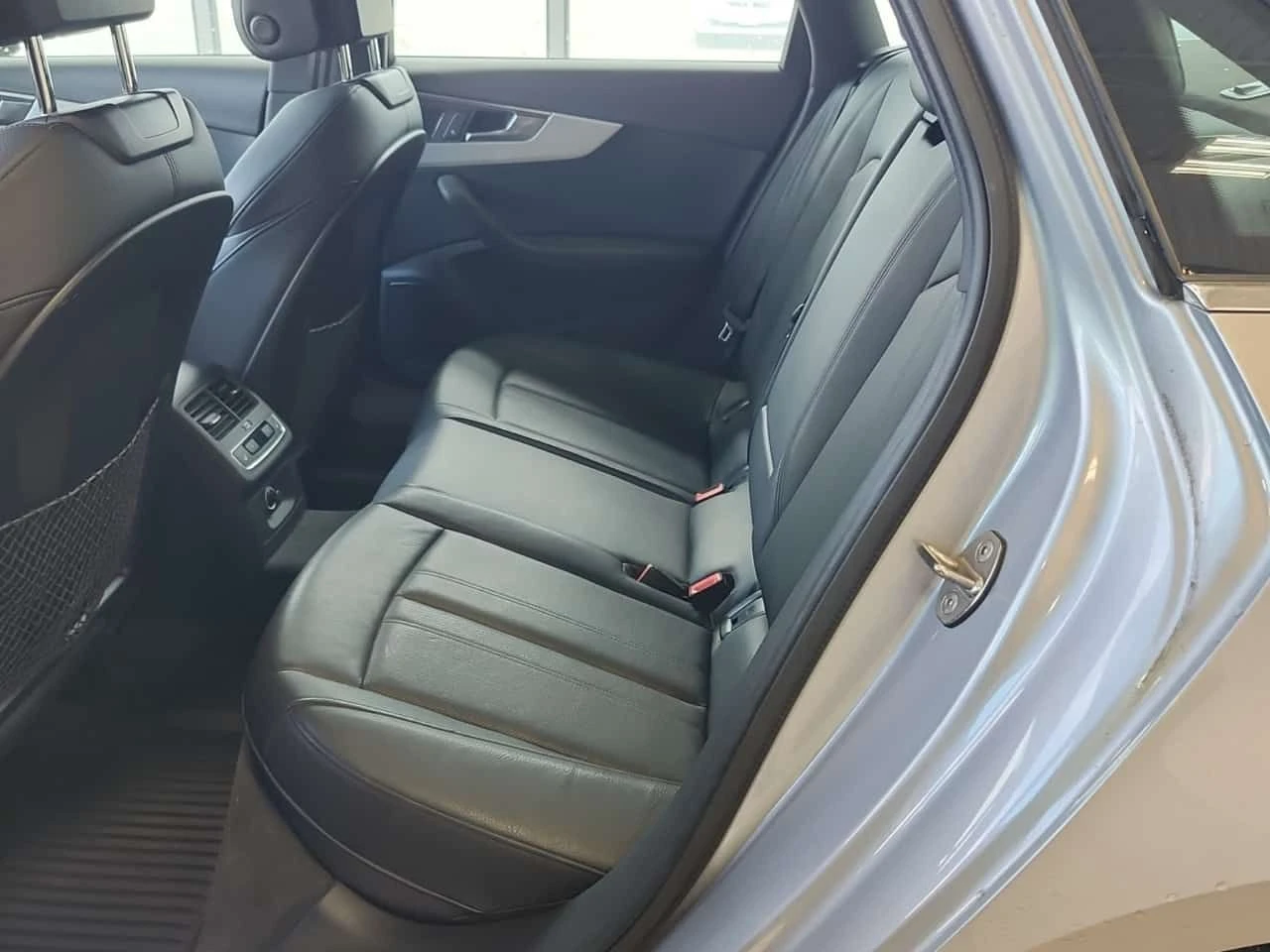 Audi A4 Technik/CARFAX/ДИСТРОНИК/360 КАМ/ШИБЕДАХ/2 КЛЮЧА, снимка 11 - Автомобили и джипове - 54512431