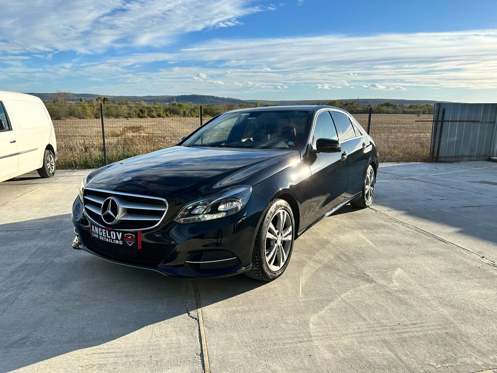 Mercedes-Benz E 200 Mercedes E200 Avangarde !!, снимка 2 - Автомобили и джипове - 55098801