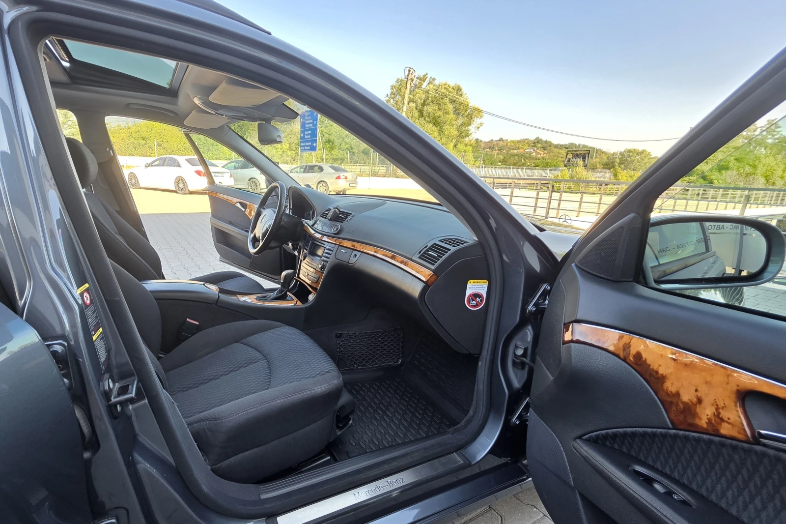Mercedes-Benz E 220 ЛИЗИНГ, снимка 11 - Автомобили и джипове - 55470410