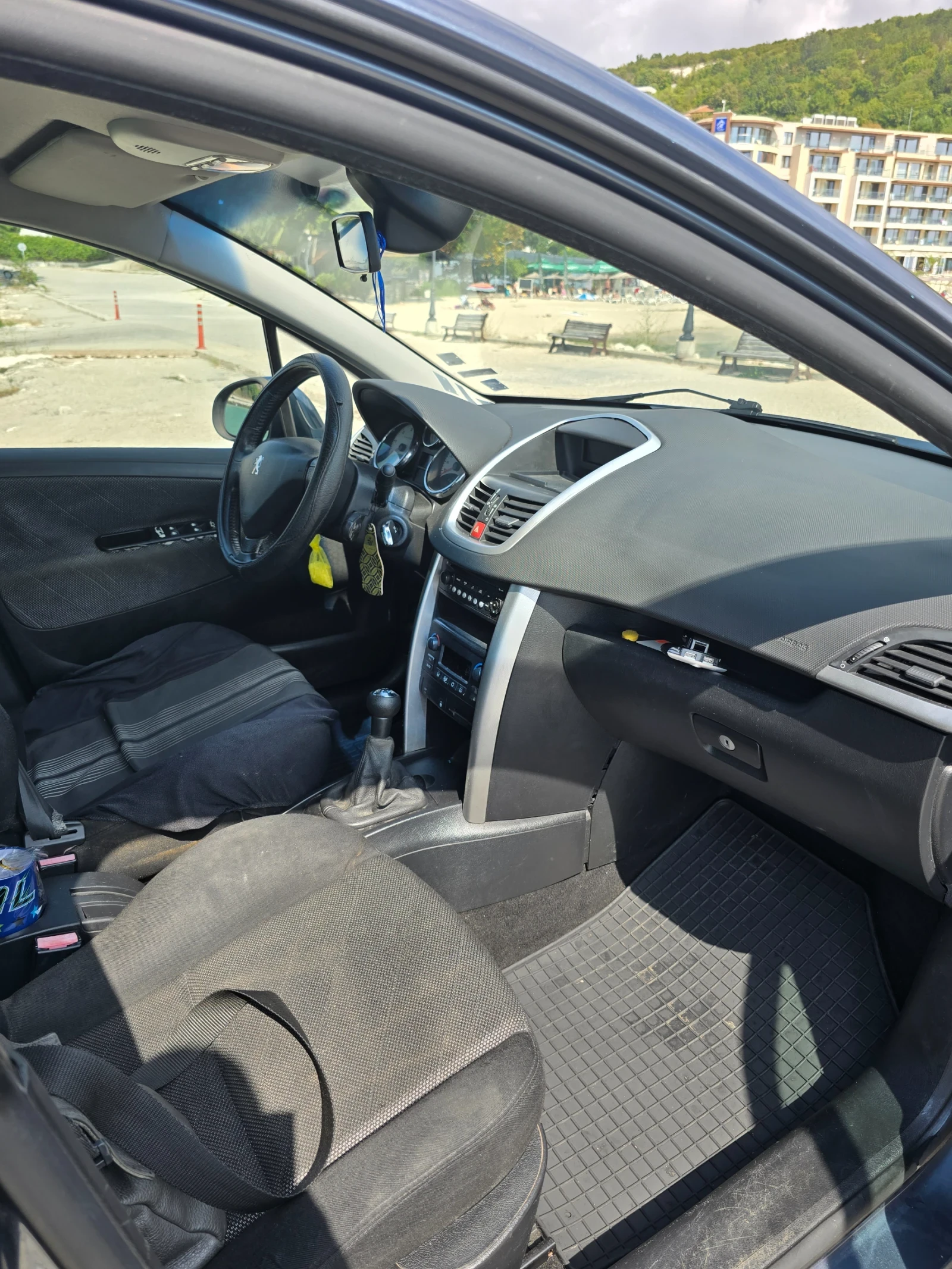 Peugeot 207, снимка 13 - Автомобили и джипове - 55982142
