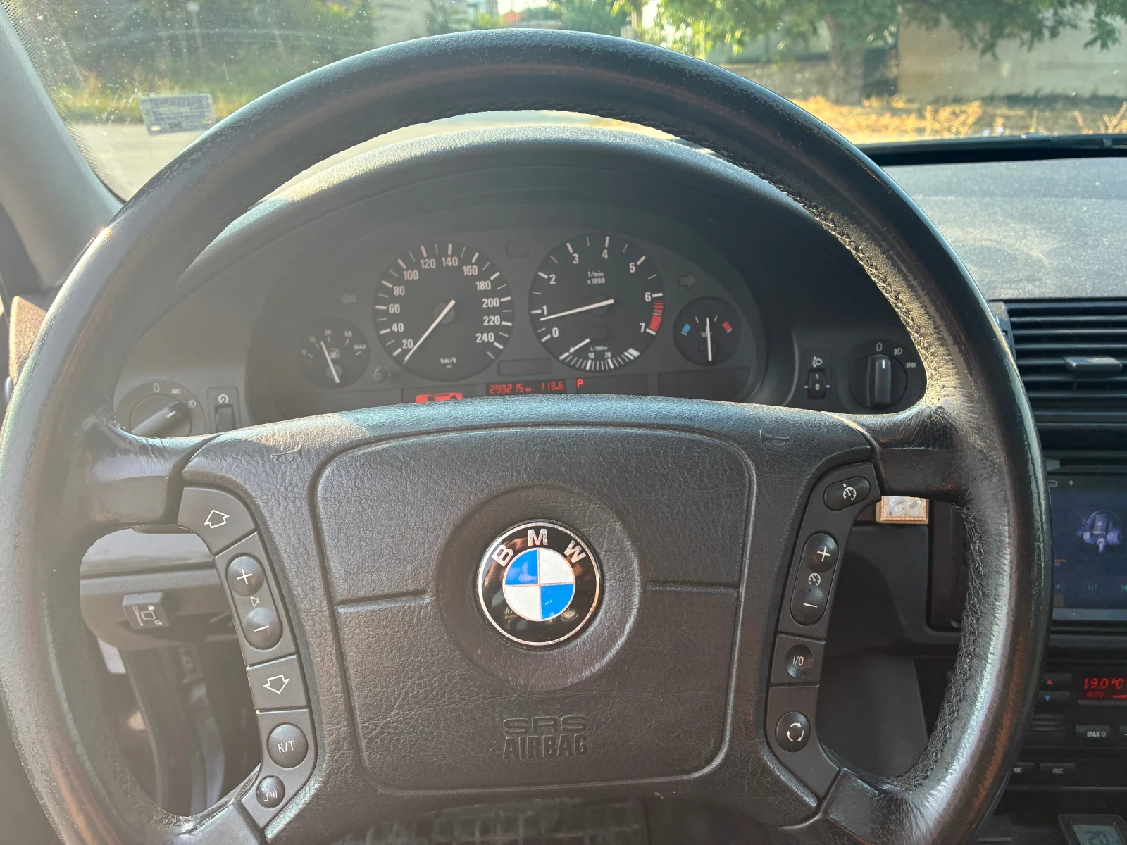 BMW 525, снимка 12 - Автомобили и джипове - 56038526