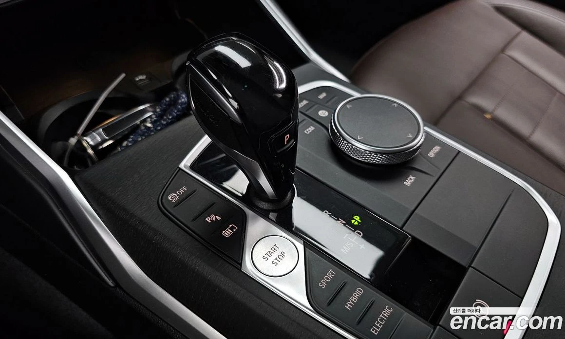 BMW 330 330e Luxury, снимка 9 - Автомобили и джипове - 56156614