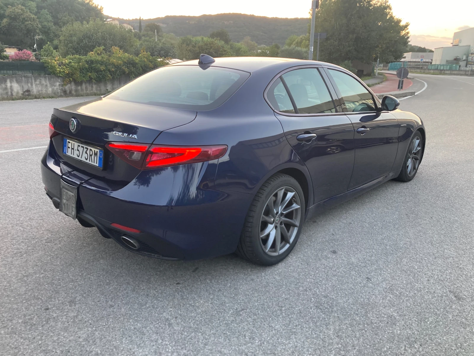 Alfa Romeo Giulia 2.2 M-Jet 210hp 4x4 VELOCE, снимка 4 - Автомобили и джипове - 56202924