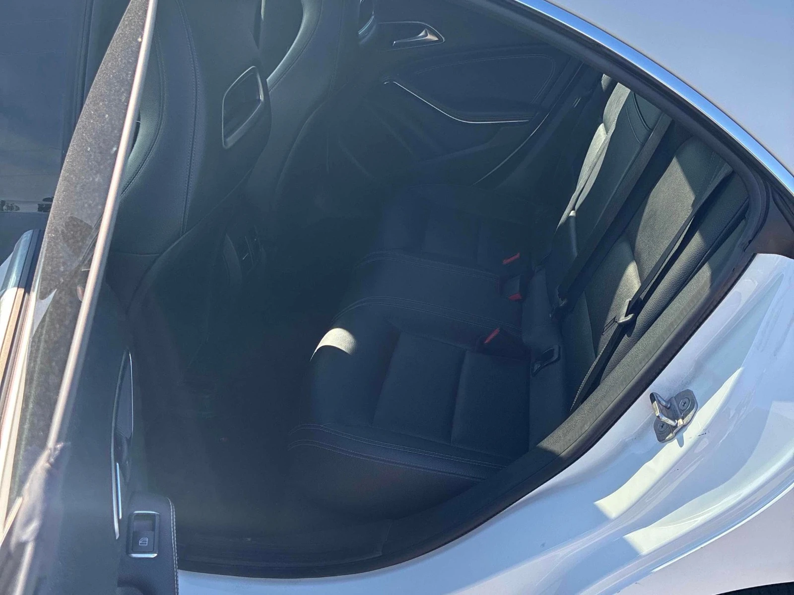 Mercedes-Benz CLA 250 4Matic * ���������� * (���� �� ��) | Mobile.bg � ����������� 10