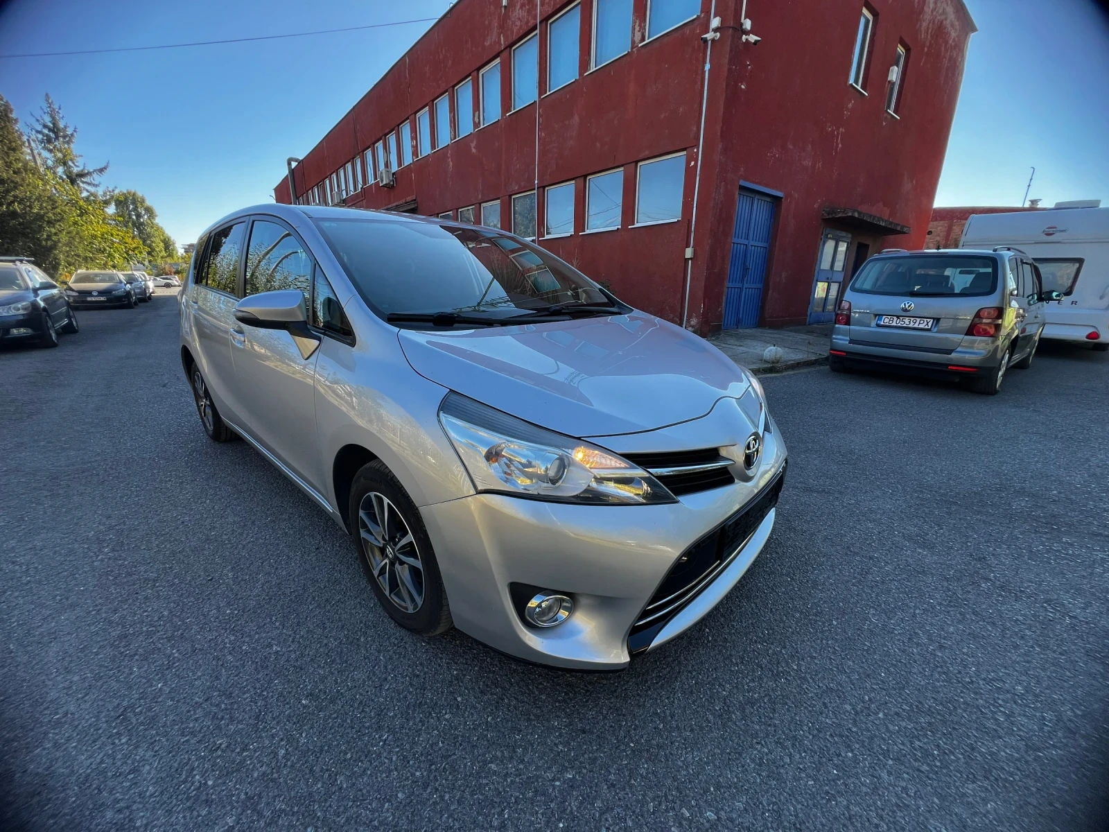 Toyota Verso 1.6D4D , EU5B , 7mesta, снимка 10 - Автомобили и джипове - 56364354