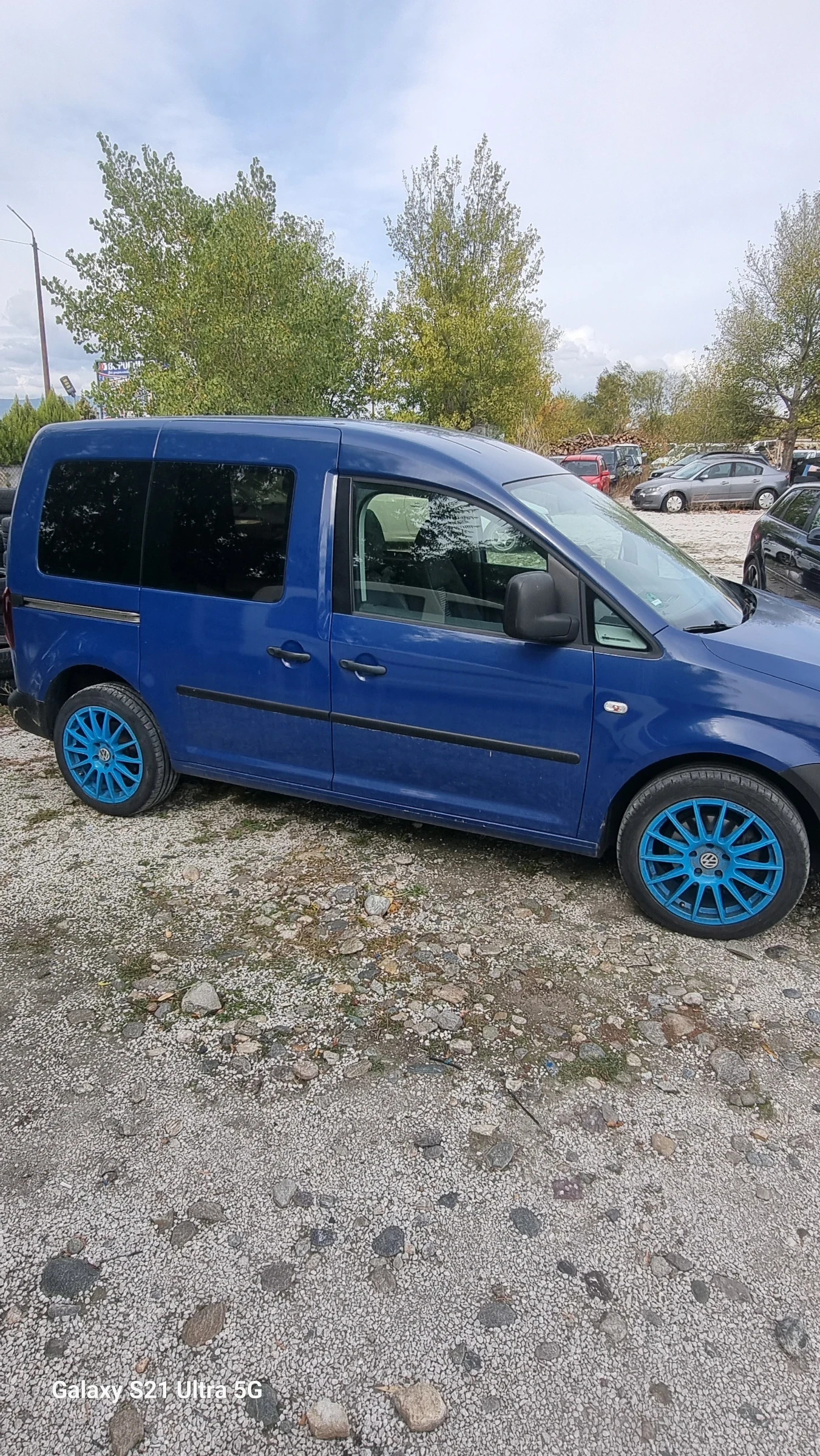 VW Caddy 1.6tdi, снимка 5 - Автомобили и джипове - 56610444