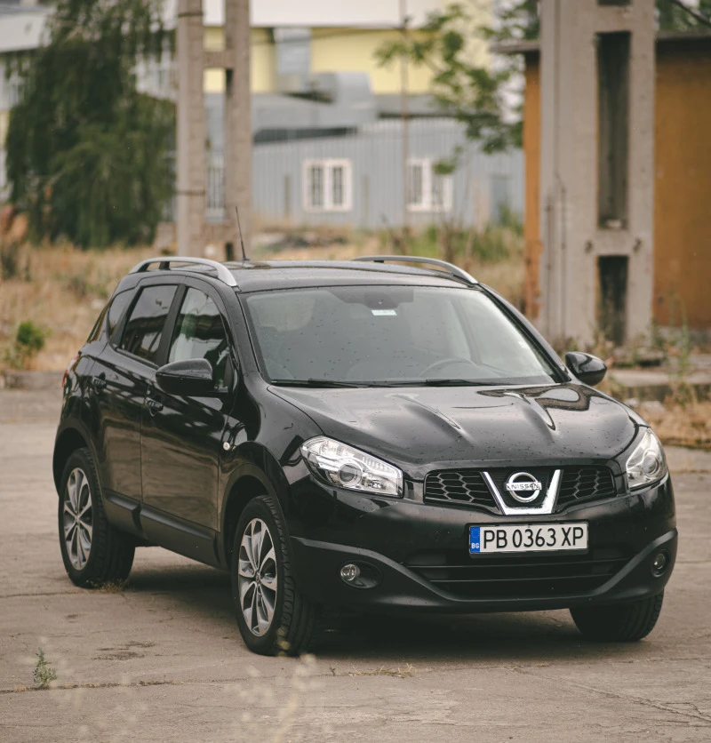 Nissan Qashqai 2.0, снимка 5 - Автомобили и джипове - 47202966