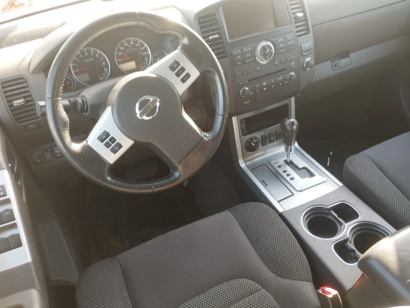 Nissan Pathfinder 4.0, снимка 11 - Автомобили и джипове - 48276598