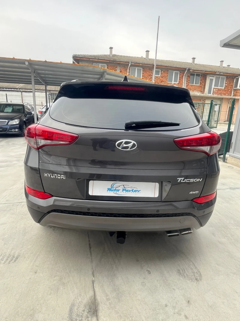 Hyundai Tucson 1.6 TGDI  Executive 4WD/ Стъклен таван, снимка 6 - Автомобили и джипове - 49111236