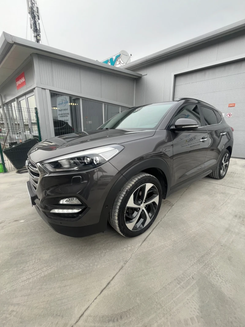 Hyundai Tucson 1.6 TGDI  Executive 4WD/ Стъклен таван, снимка 2 - Автомобили и джипове - 49111236