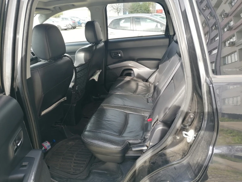 Mitsubishi Outlander, снимка 5 - Автомобили и джипове - 52455094