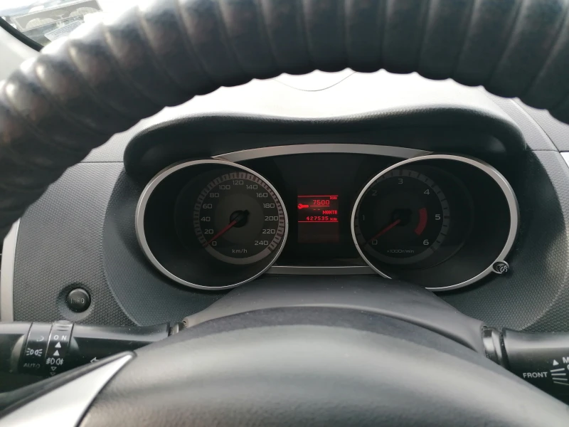 Mitsubishi Outlander, снимка 10 - Автомобили и джипове - 52455094