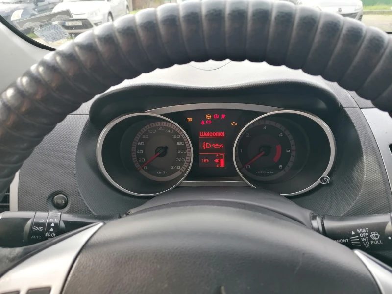 Mitsubishi Outlander, снимка 11 - Автомобили и джипове - 52455094