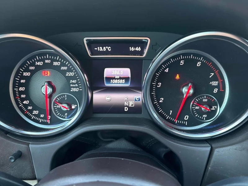 Mercedes-Benz GLE 400 * 400 * CARFAX * БЕЗ ПЪРВОНАЧАЛНА ВНОСКА, снимка 17 - Автомобили и джипове - 53220970