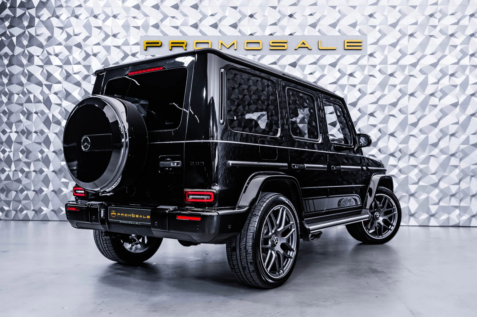 Mercedes-Benz G 63 AMG Edition 55* Carbon* Akrapovic* Burmester - изображение 4