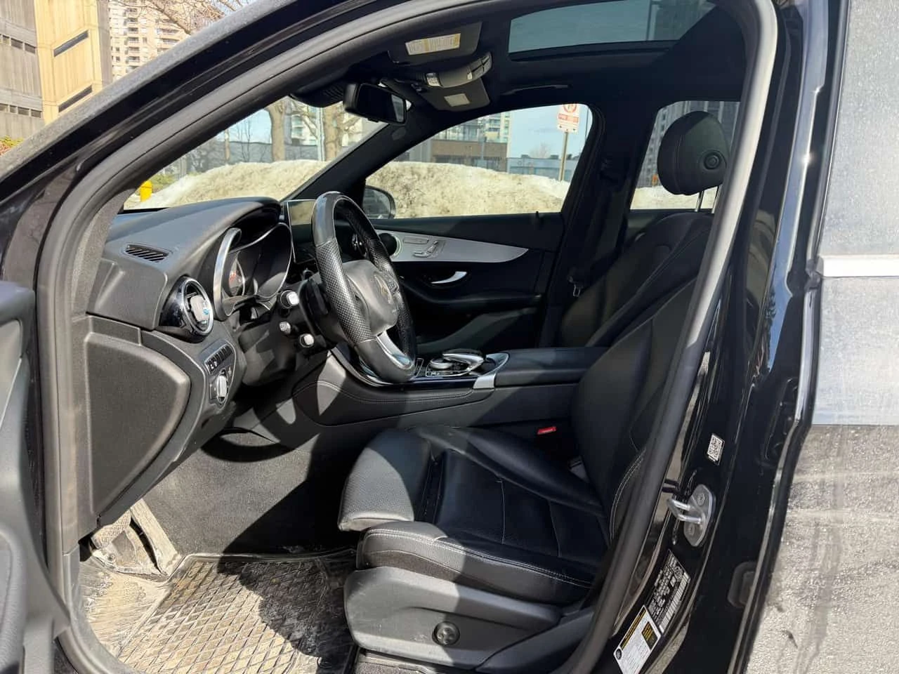 Mercedes-Benz GLC 300 * 4MATIC* ПАНОРАМА* ПОДГРЕВИ*  - изображение 5