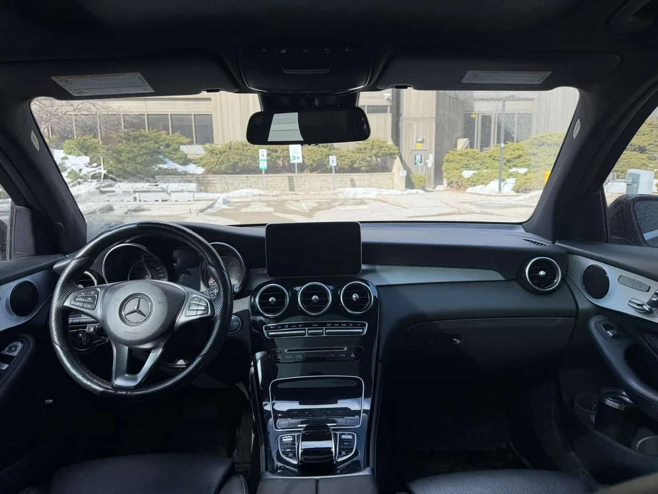 Mercedes-Benz GLC 300 * 4MATIC* ПАНОРАМА* ПОДГРЕВИ*  - изображение 9