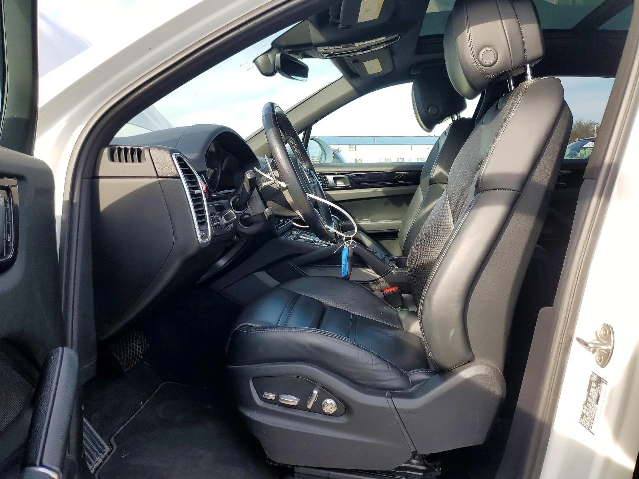 Porsche Cayenne AWD, снимка 7 - Автомобили и джипове - 53801778