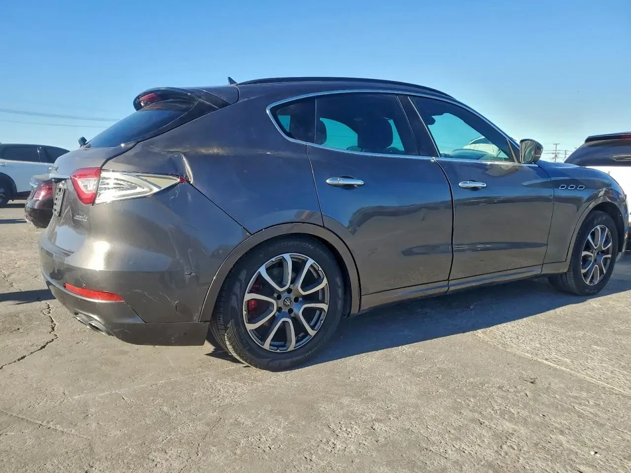 Maserati Levante, снимка 5 - Автомобили и джипове - 53904166