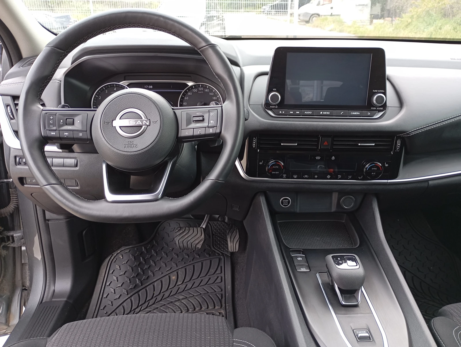 Nissan Qashqai 1.3 CVT 158к.с., снимка 7 - Автомобили и джипове - 54555083