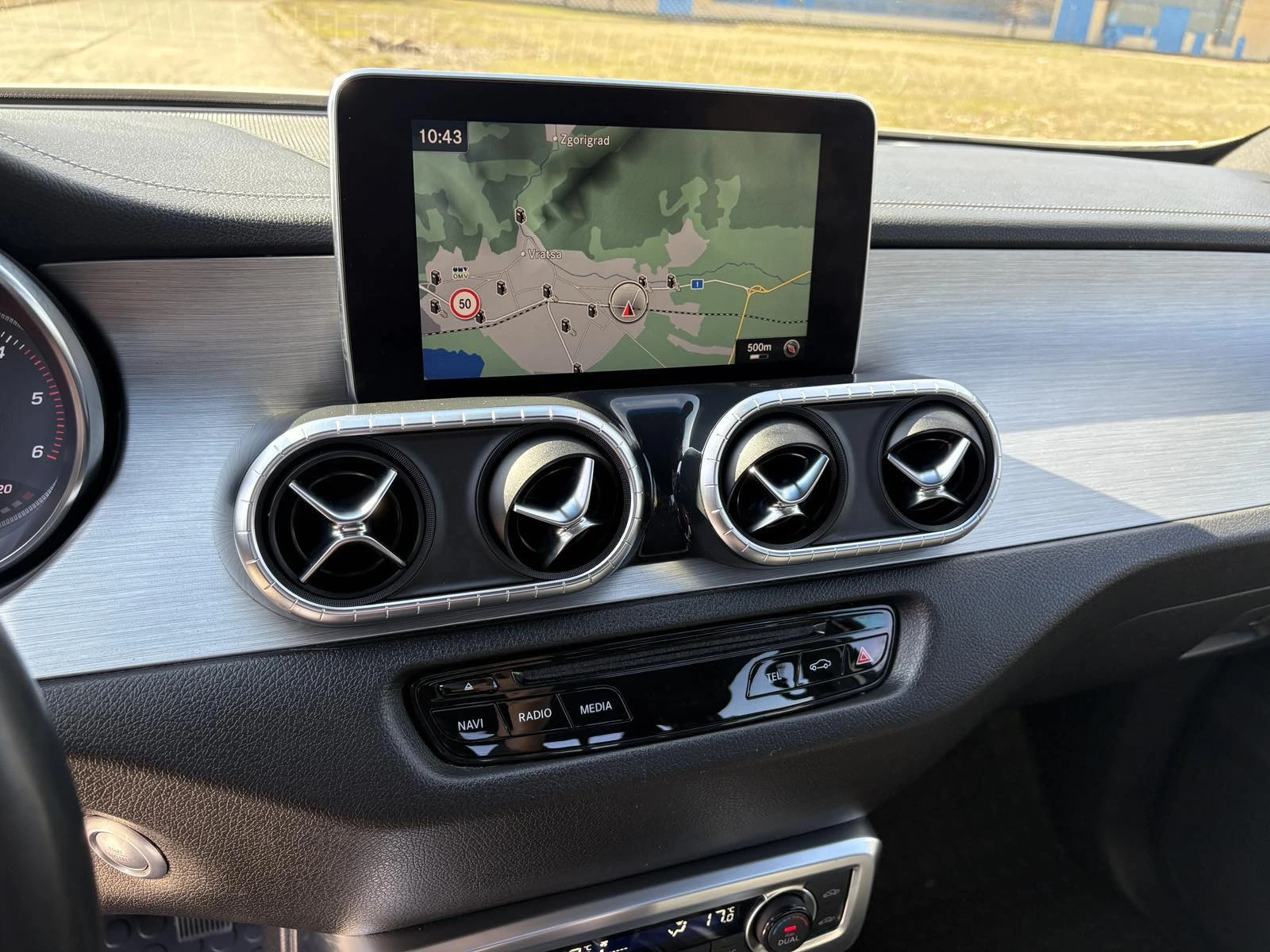Mercedes-Benz X-Klasse 250d 76000km!!!, снимка 9 - Автомобили и джипове - 54983617