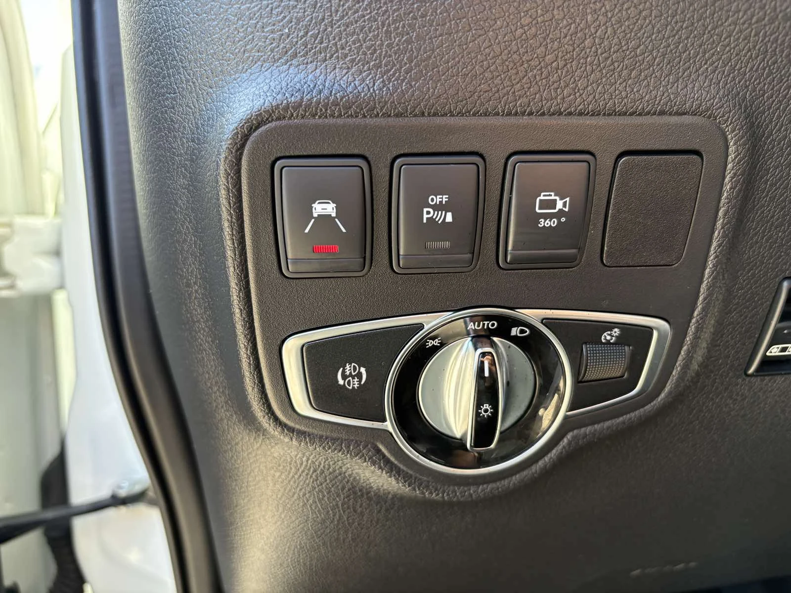 Mercedes-Benz X-Klasse 250d 76000km!!!, снимка 13 - Автомобили и джипове - 54983617
