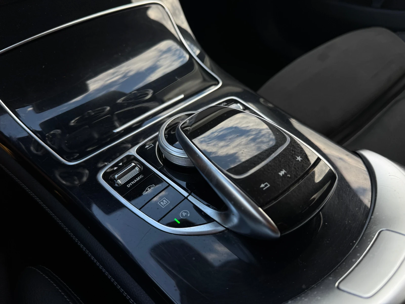 Mercedes-Benz GLC 250 AMG 4MATIC, снимка 16 - Автомобили и джипове - 55190032