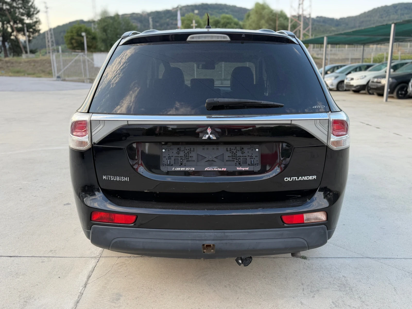 Mitsubishi Outlander 2.2DID-FULL-KEYLESS-4x4-7места-КОЖА-НАВИ-КАМЕРА, снимка 8 - Автомобили и джипове - 55564709