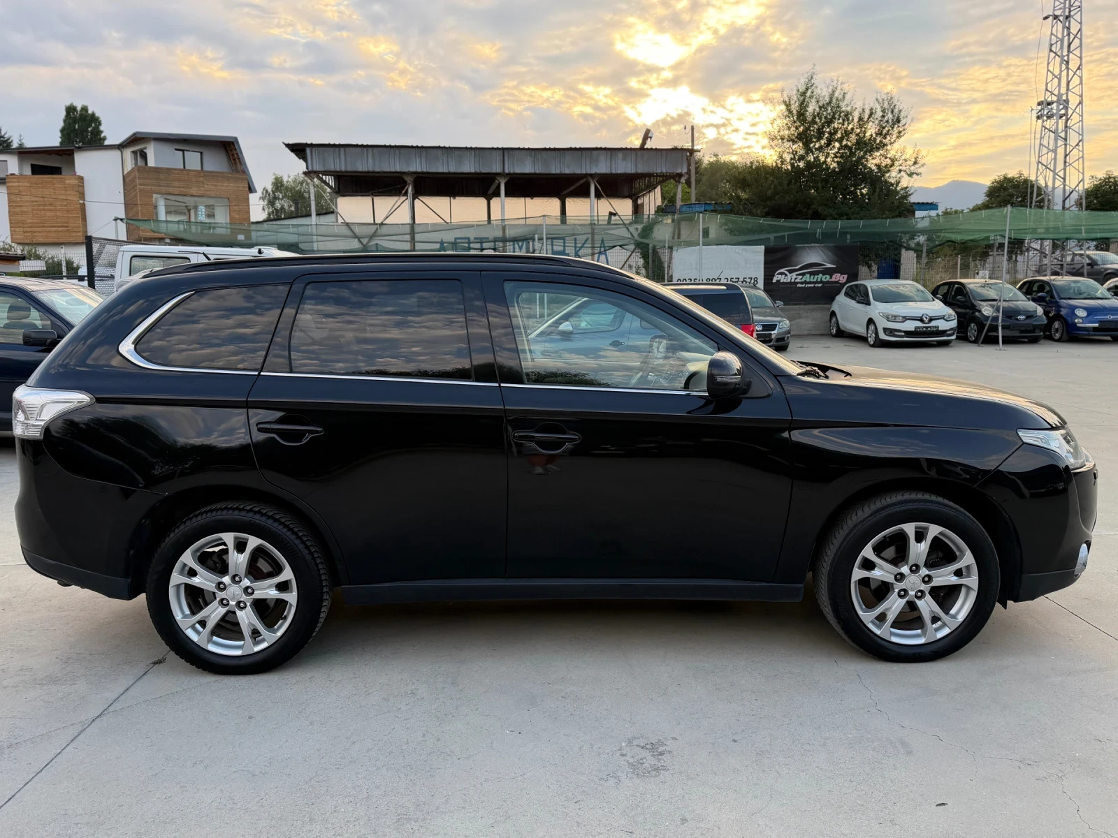 Mitsubishi Outlander 2.2DID-FULL-KEYLESS-4x4-7места-КОЖА-НАВИ-КАМЕРА, снимка 5 - Автомобили и джипове - 55564709