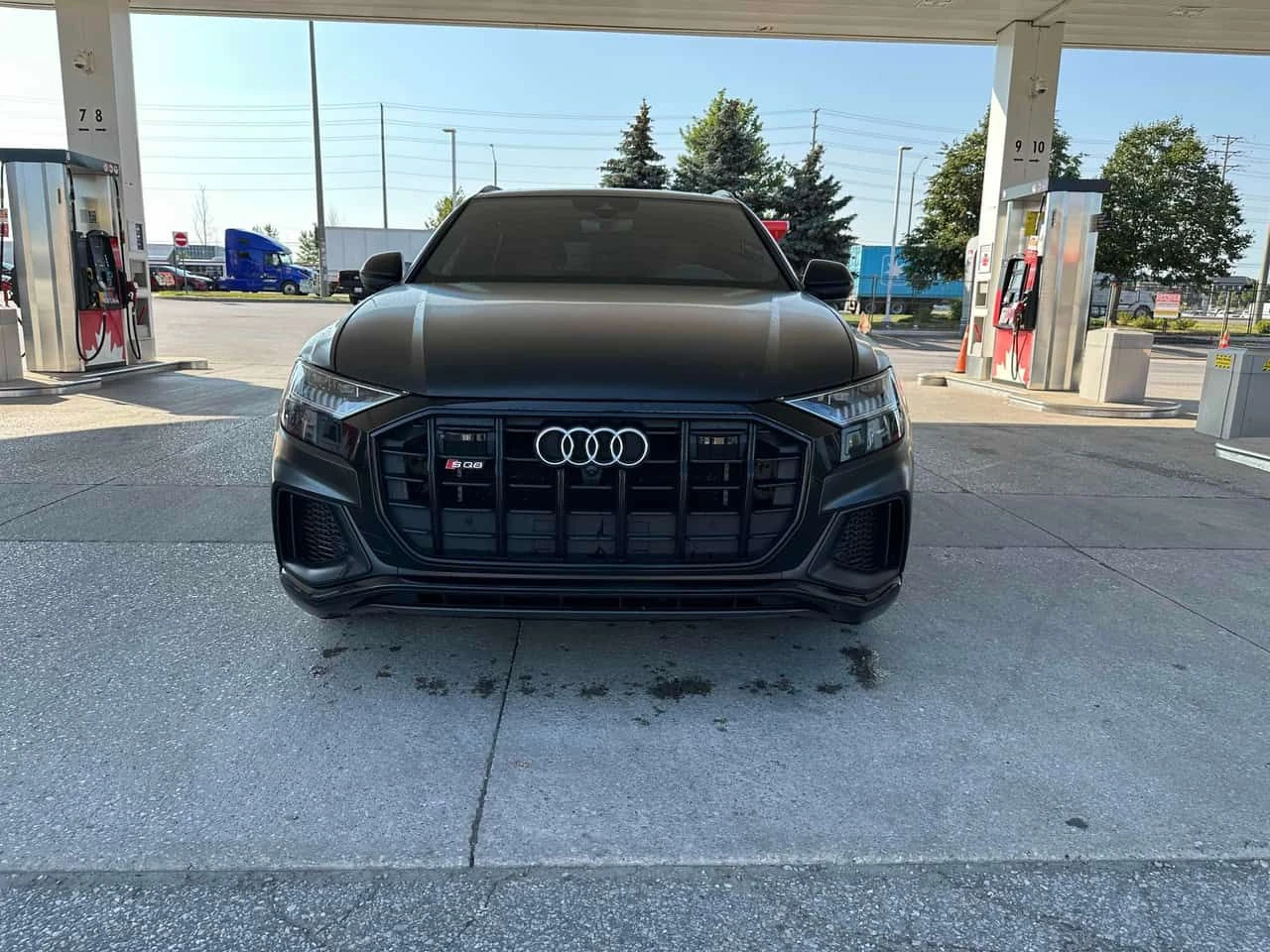 Audi SQ8  4.0 TFSI quattro / ДИСТРОНИК / 360 / ОБДУХВАНЕ , снимка 5 - Автомобили и джипове - 55574317
