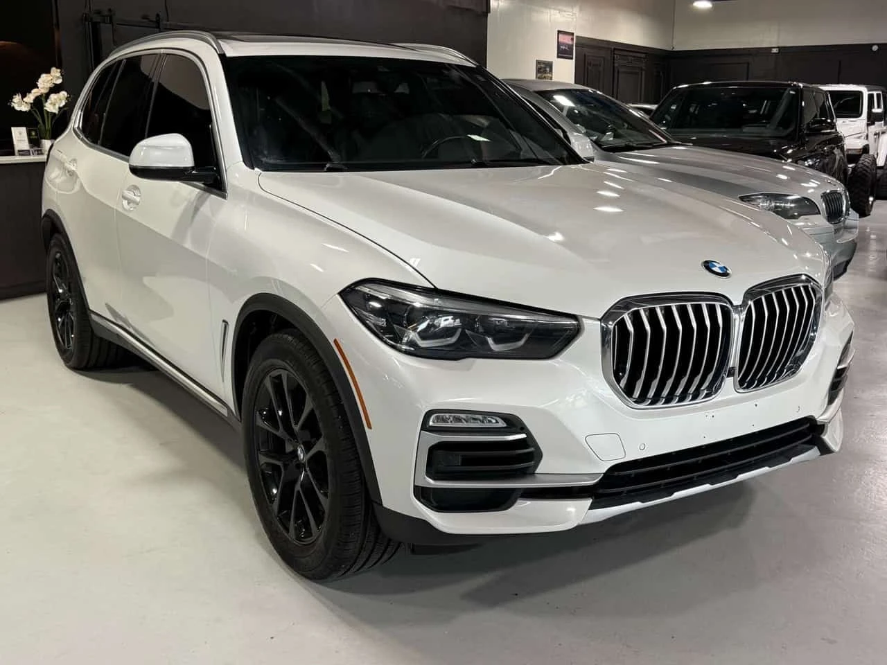 BMW X5 * 40i * SPORT PKG * CLEAN CARFAX * PANO, снимка 8 - Автомобили и джипове - 55740983