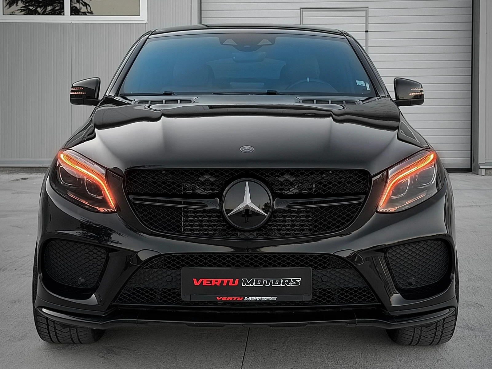 Mercedes-Benz GLE 350 6.3 AMG/ 9G/ NIGHT EDITION/ 3xTV/ CARBON/ 4MATIC/, снимка 3 - Автомобили и джипове - 55772078