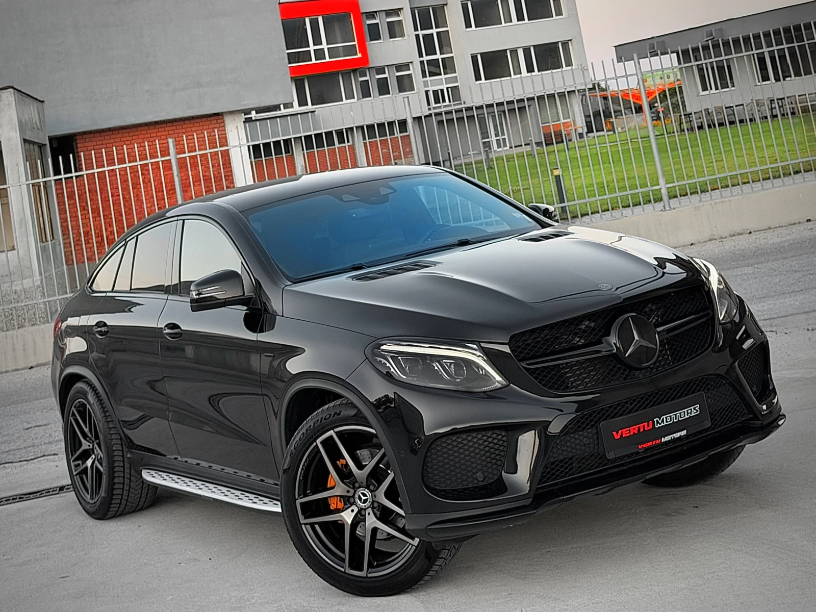 Mercedes-Benz GLE 350 6.3 AMG/ 9G/ NIGHT EDITION/ 3xTV/ CARBON/ 4MATIC/