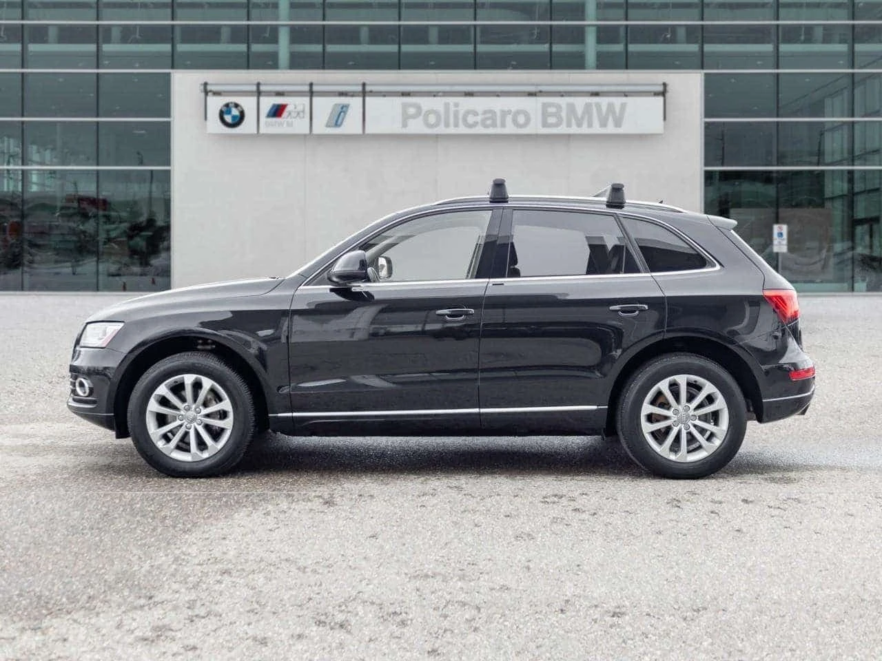 Audi Q5 * 2.0 Progressiv CLEAN CARFAX | POWER WINDOWS | SU, снимка 3 - Автомобили и джипове - 56359788