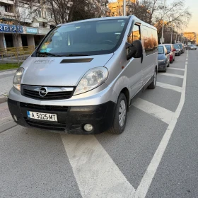 Opel Vivaro, снимка 4 - Бусове и автобуси - 53636678